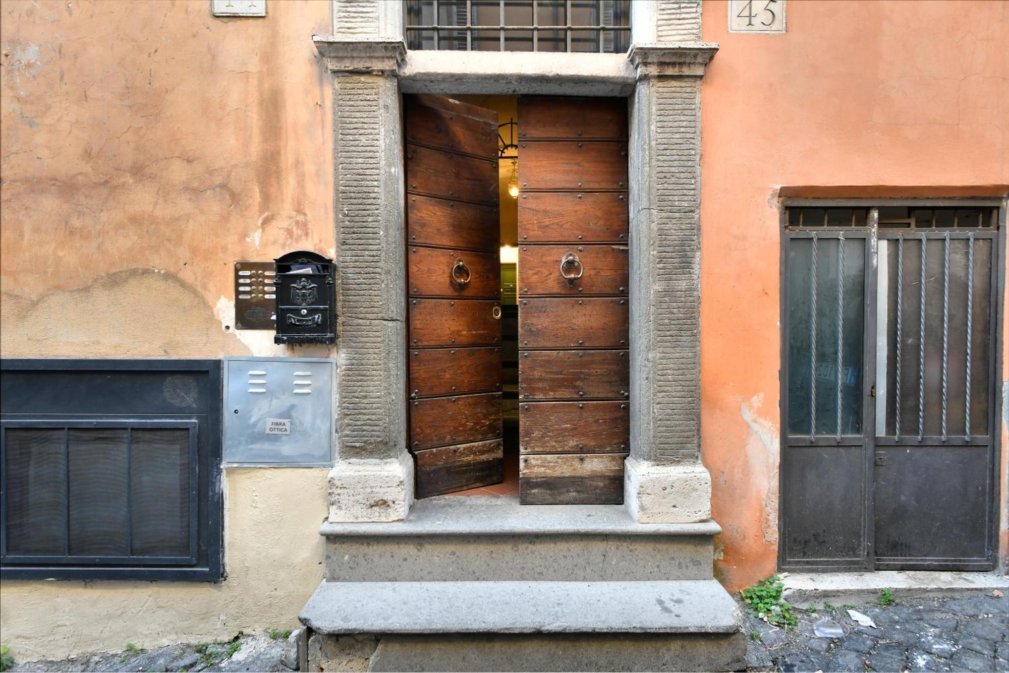 Trevi Charme Apartment Rome Exterior photo